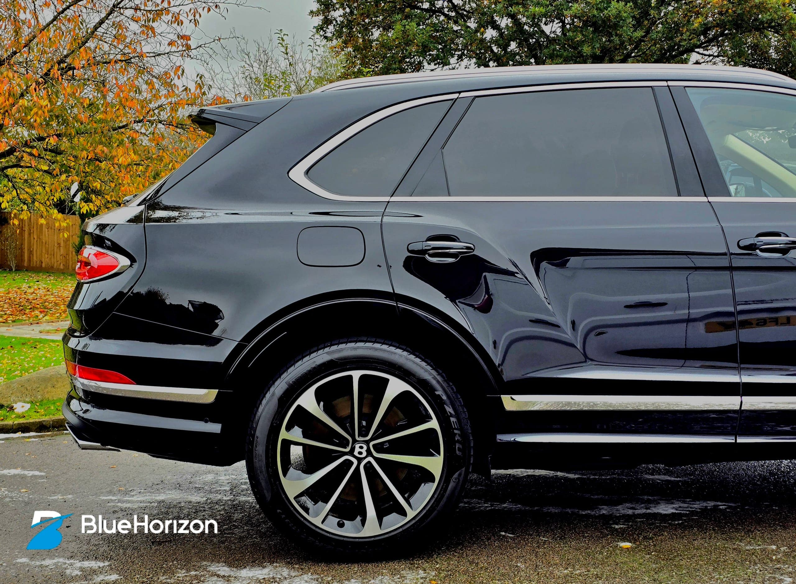 Bentley Bentayga front quarter showing deep gloss paintwork after detailing by Blue Horizon Detailing, Warwickshire