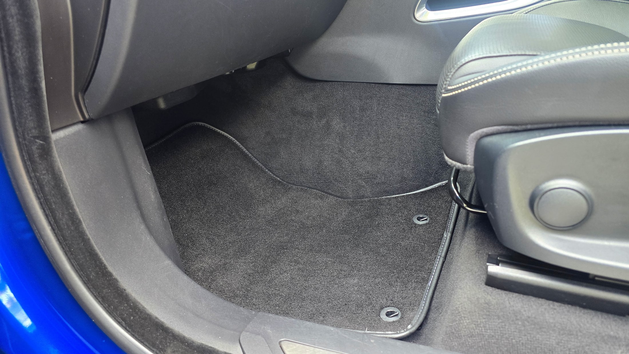 Clean Jaguar F-Pace driver footwell and mat after carpet shampoo and extraction